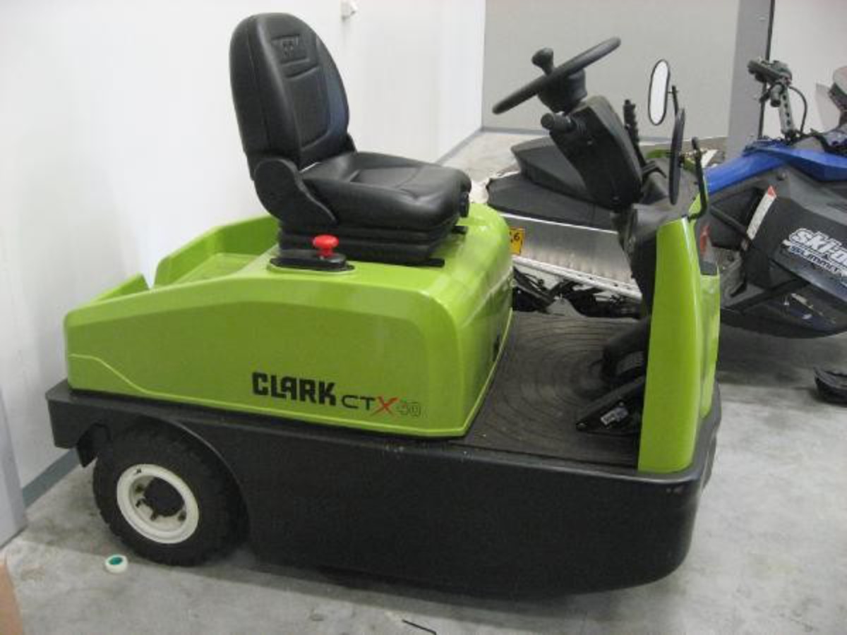 Used Towing truck clark machines for sale. Find Clark and more.