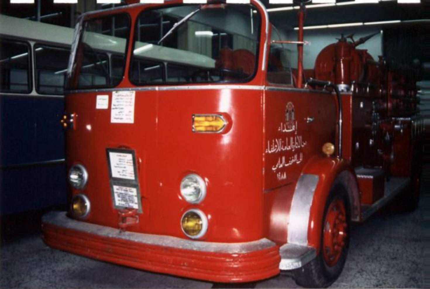 Photos de camions de pompiers - Kuwait Crown pumper
