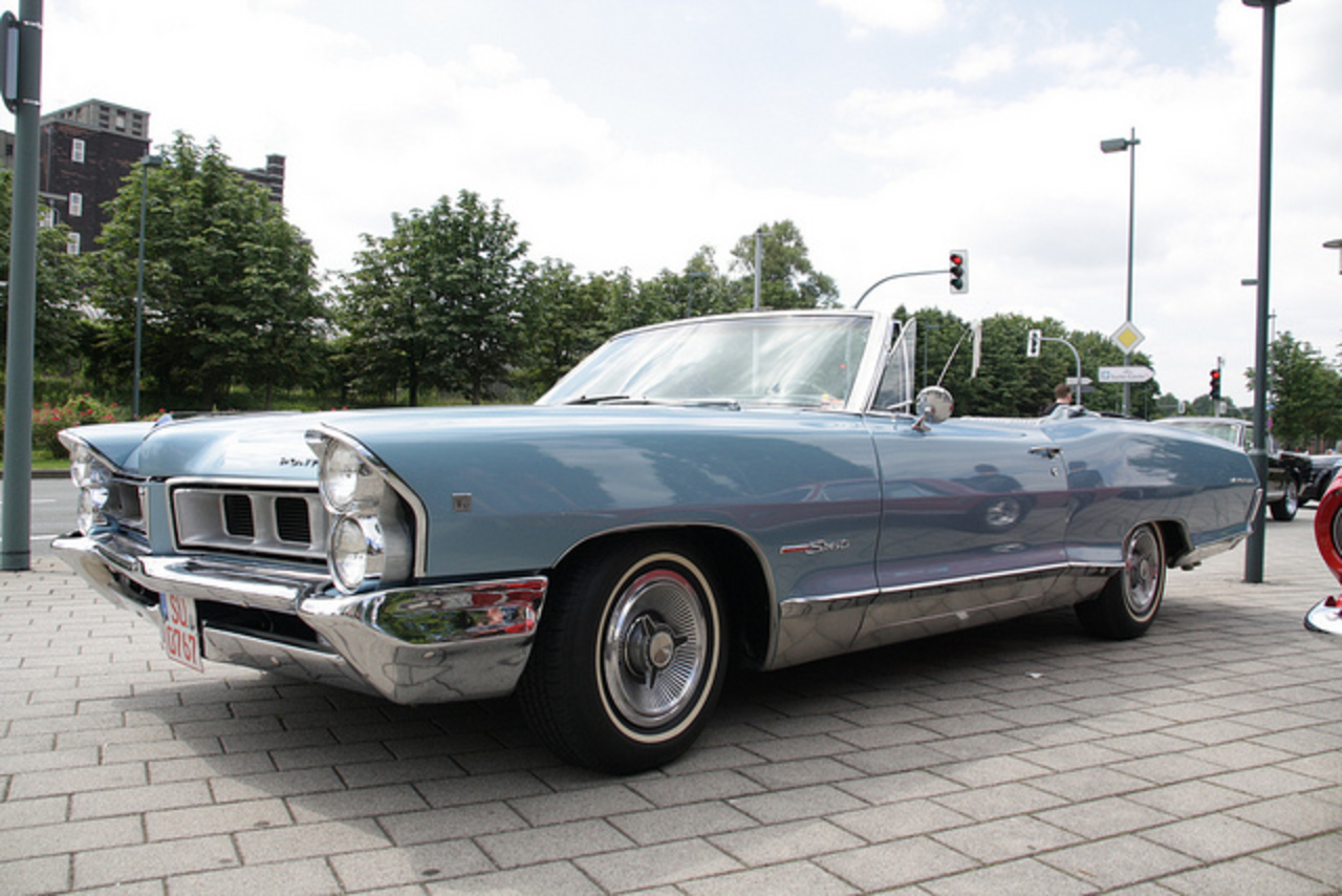 Flickr: Les voitures du rêve américain - Piscine