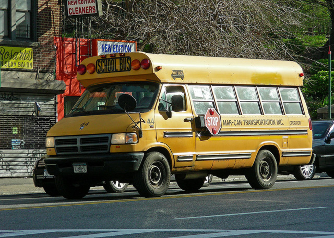 Dodge Bus scolaire / Flickr - Partage de photos!