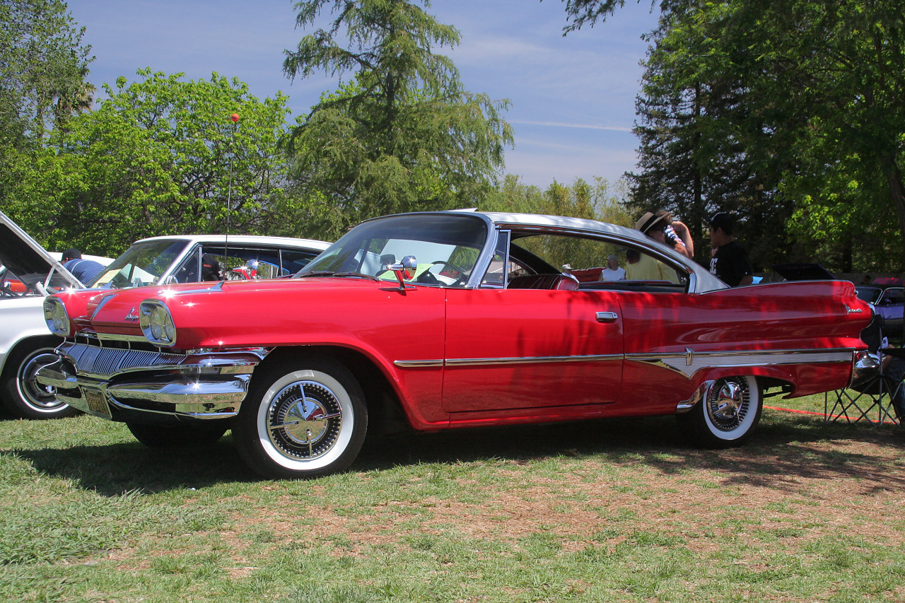 Dossier: 1960- Dodge-Dart-Phoenix.jpg - Wikimedia Commons