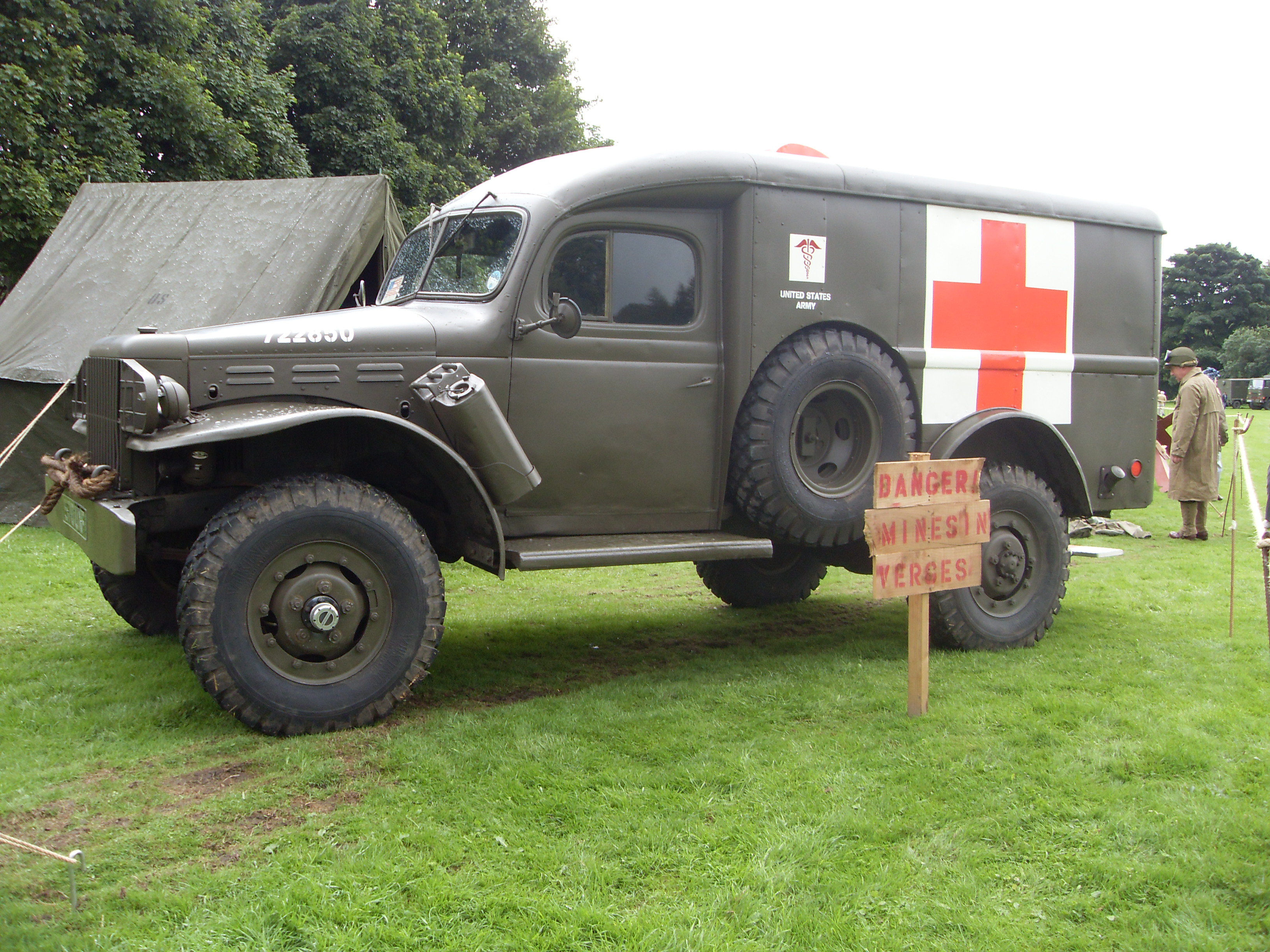 Ambulance de campagne Dodge WC-54 / Flickr - Partage de photos!