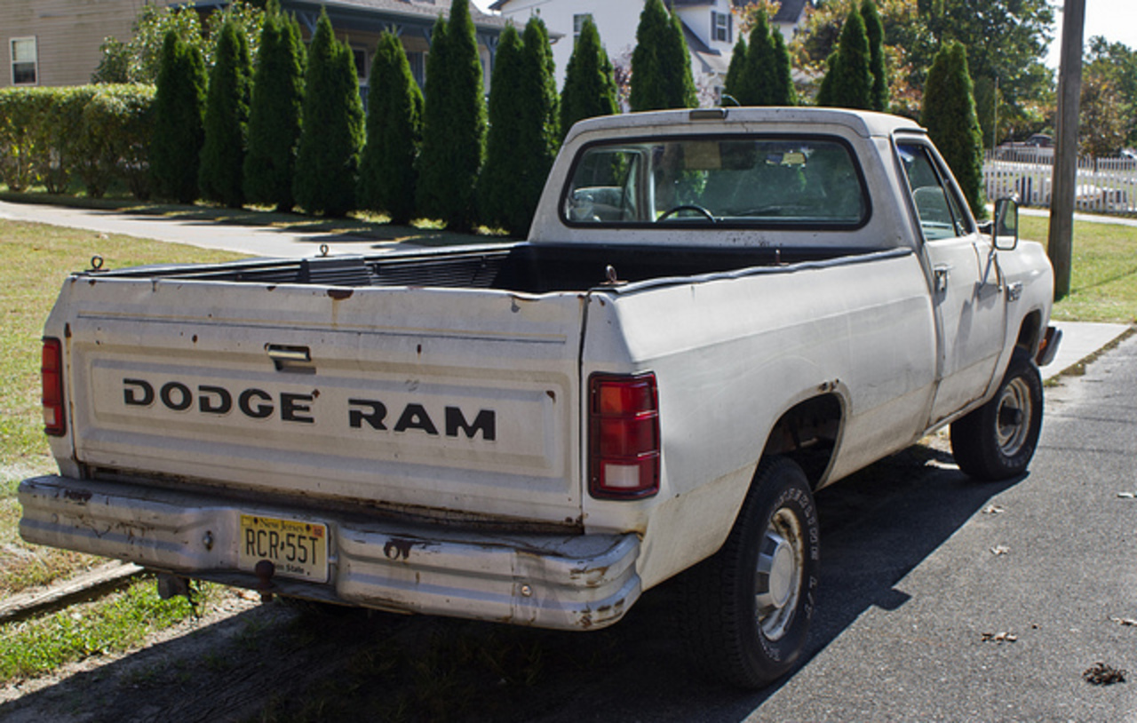1986-1990 Dodge Power Ram 150 / Flickr - Partage de photos!