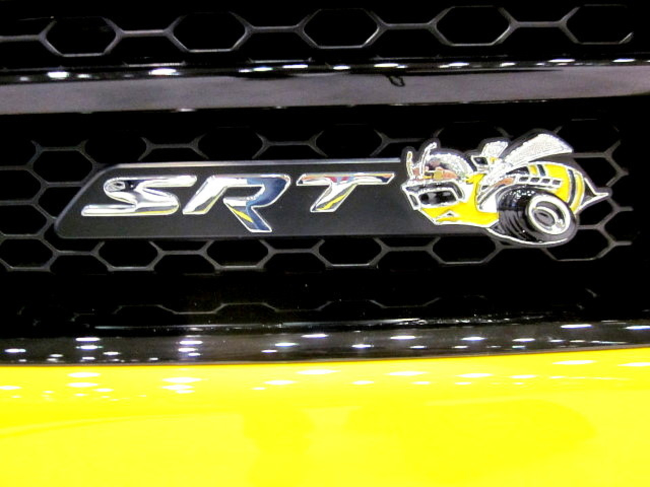 Dodge Charger SRT8 Super Bee 2012 / Flickr - Partage de photos!