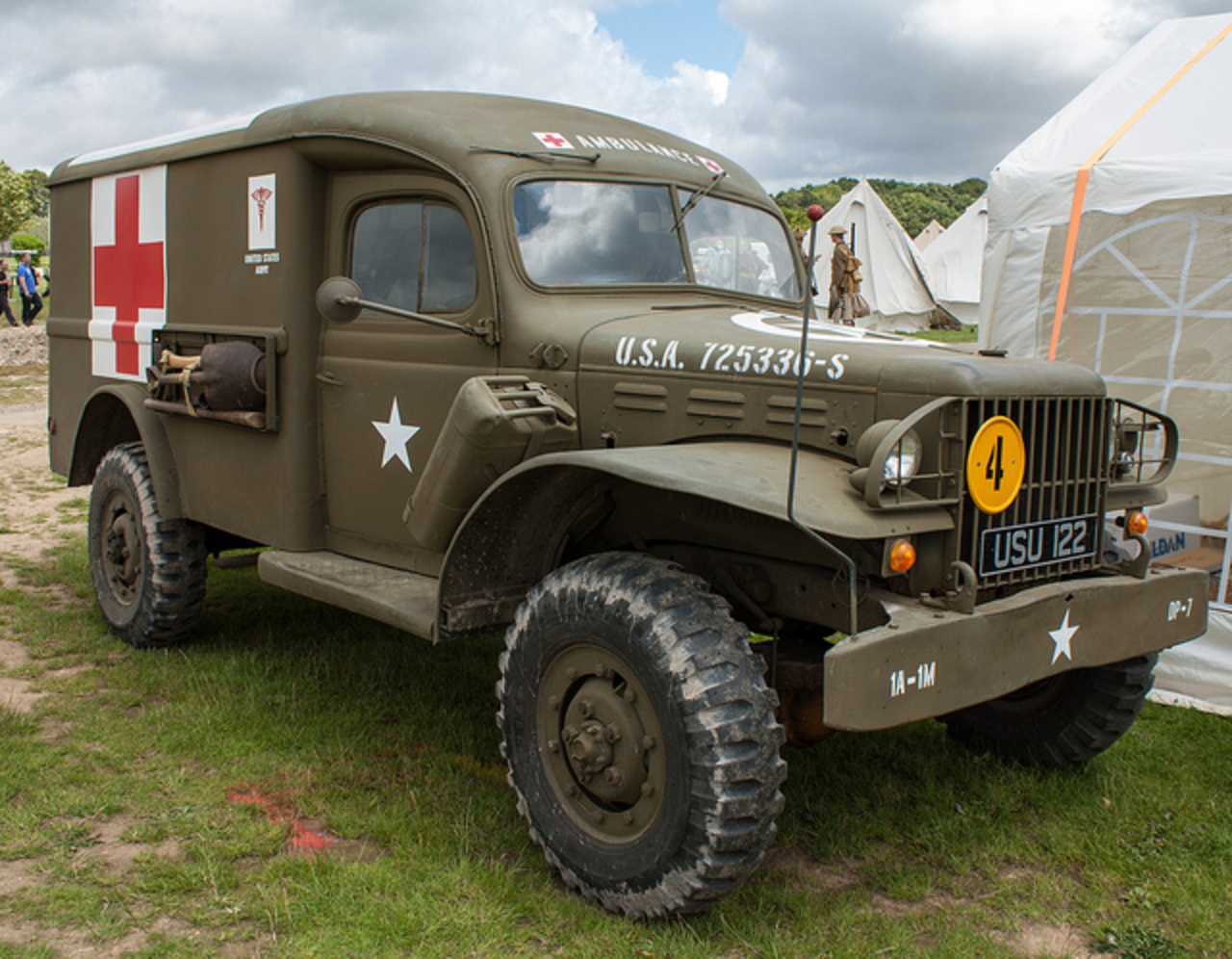 Flickr: Le pool Dodge Power Wagon et Camions Militaires