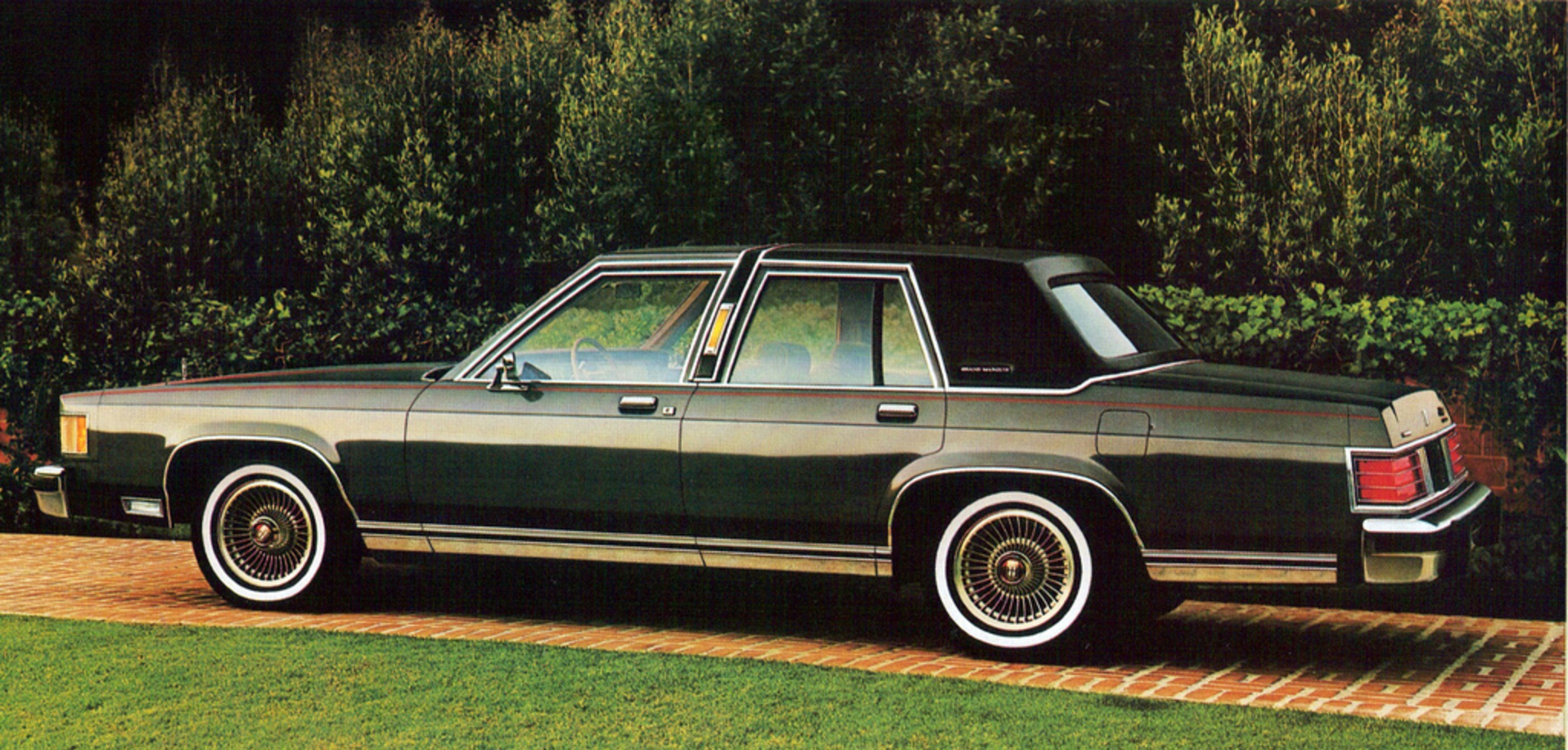 Flickr: Les voitures des années 1980 (...et au début des années 1990) Piscine
