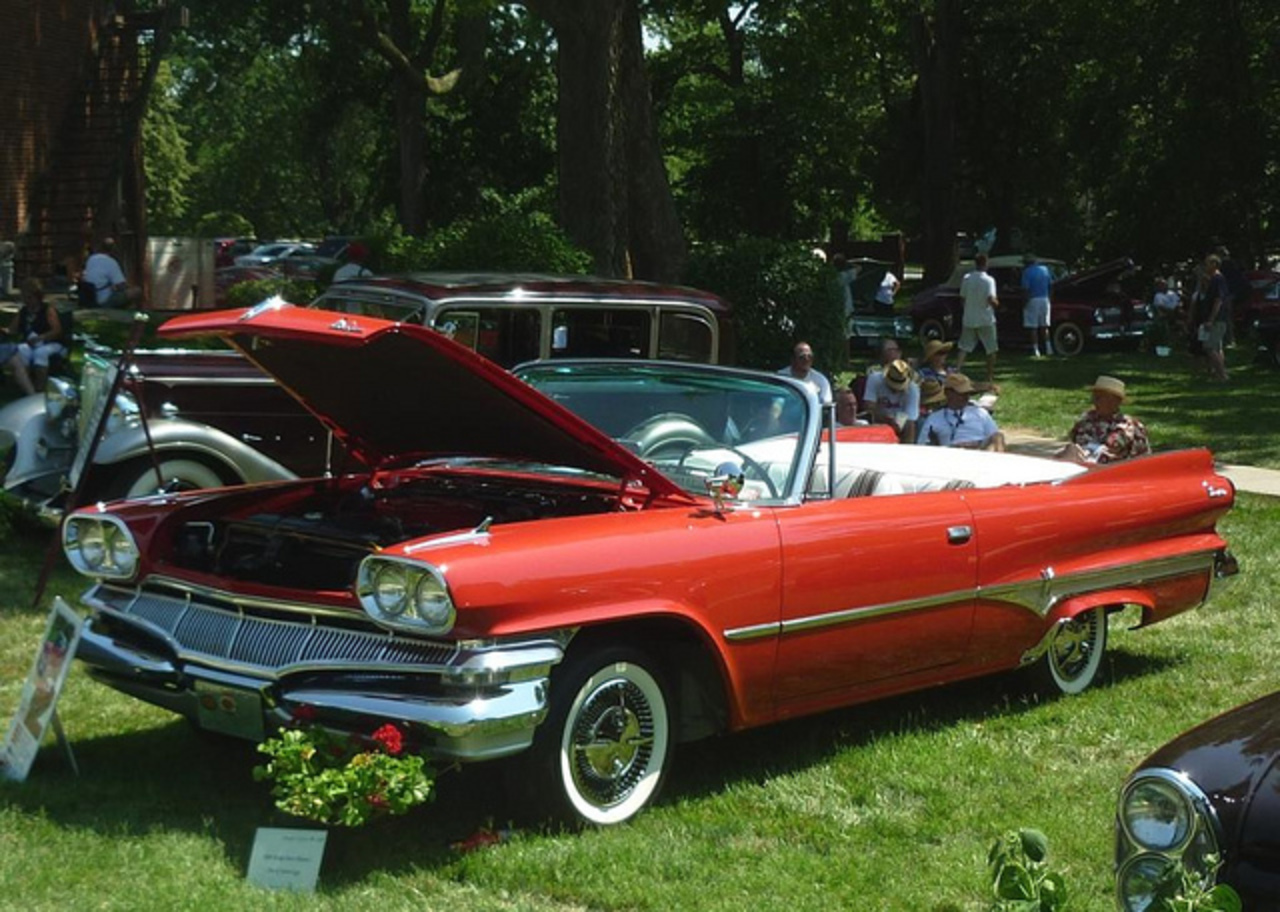 Dodge Dart Phoenix 1960 - 1 / Flickr - Partage de photos!