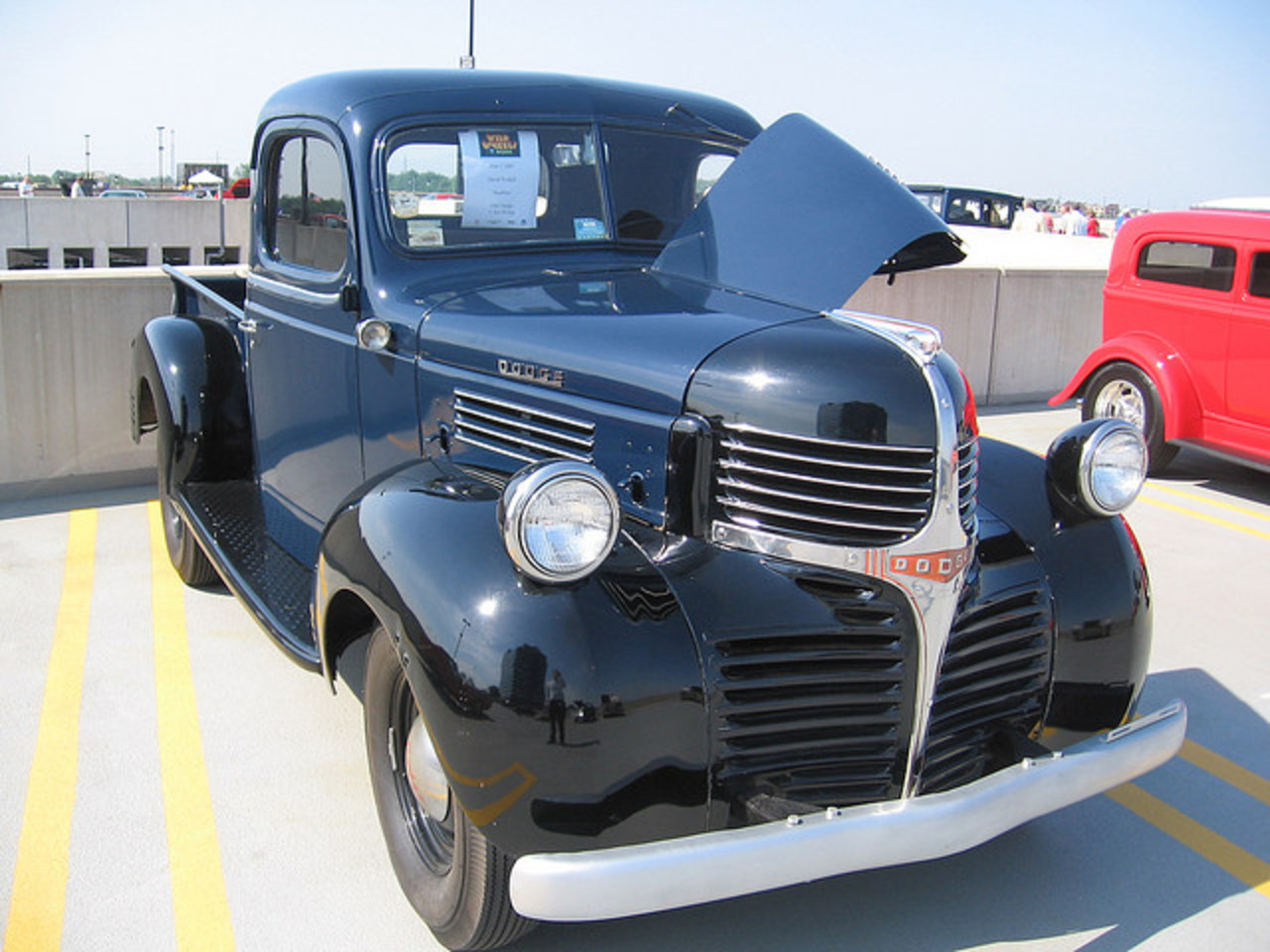 Pick-up Dodge d'une demi-Tonne de 1947 chez Chrysler Wild Wheels @ Work | Flickr...