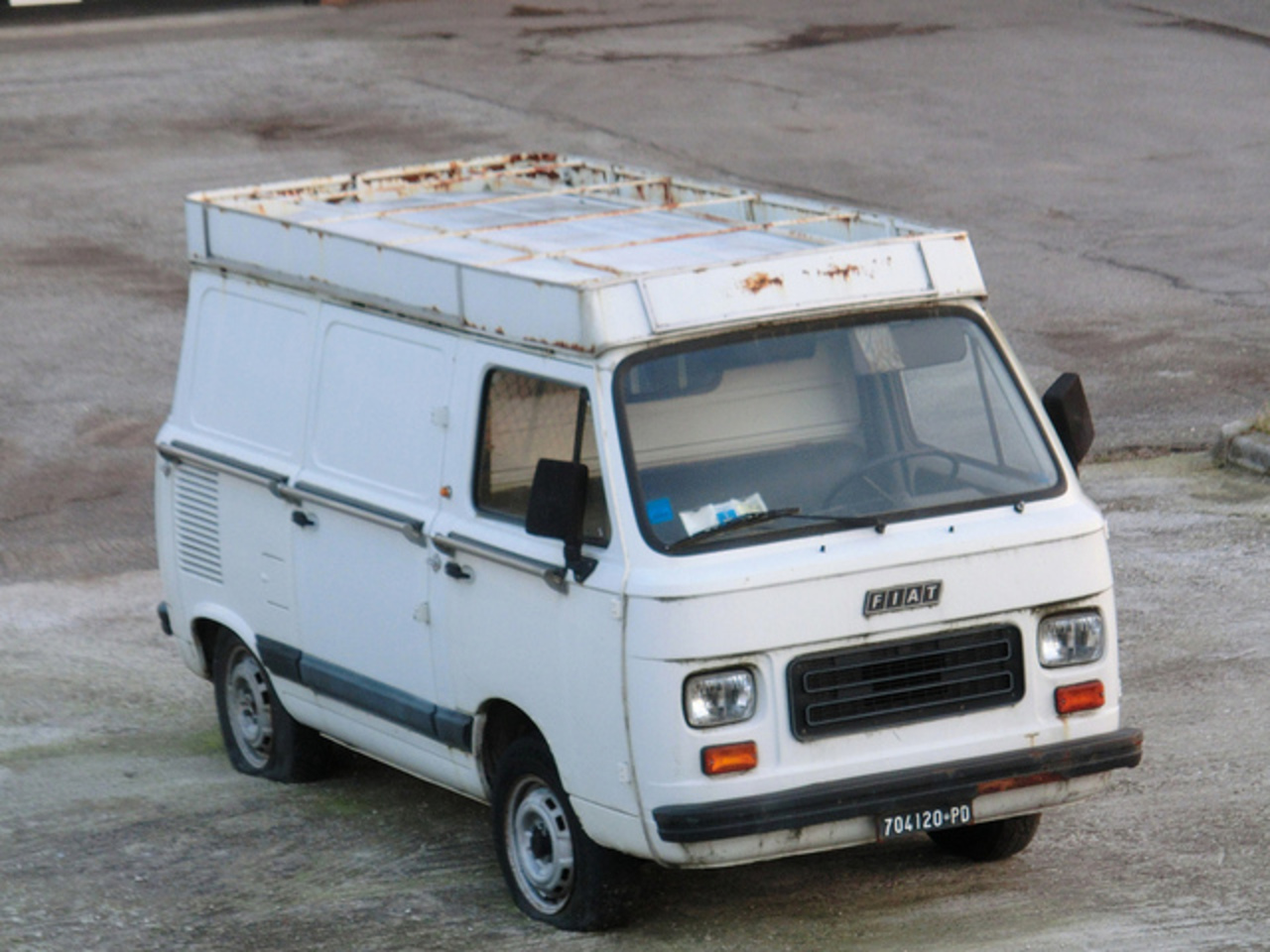 Fiat 900 E pompe funebri service funéraire Padoue Italie 2013 1...