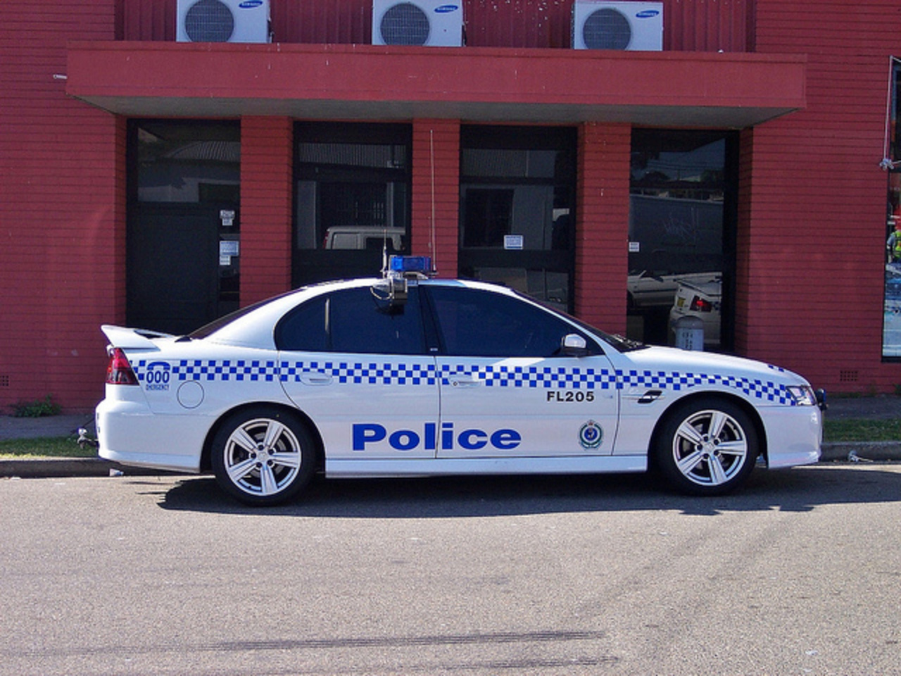 2004 Holden VZ Commodore SS - Police de Nouvelle-Galles du Sud | Flickr - Partage de photos!