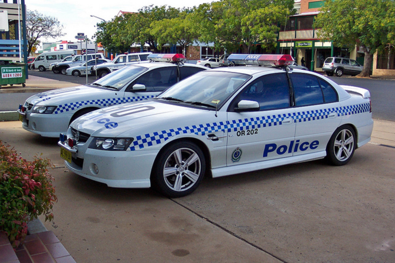 2005 Holden VZ Commodore SS - Police de Nouvelle-Galles du Sud | Flickr - Partage de photos!