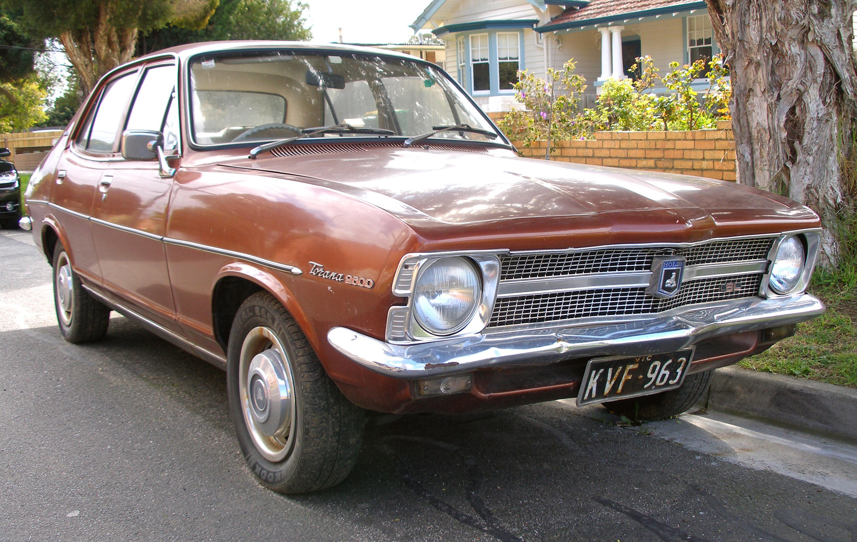 Dossier: 1969-1972 Holden LC Torana berline 01.jpg - Wikimedia Commons