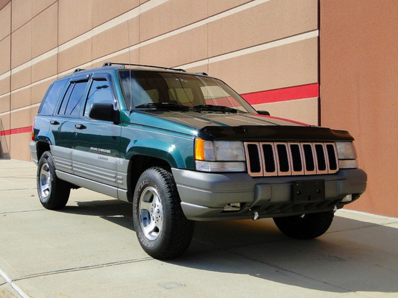 Jeep Grand Cherokee Laredo 1997 / Flickr - Partage de photos!
