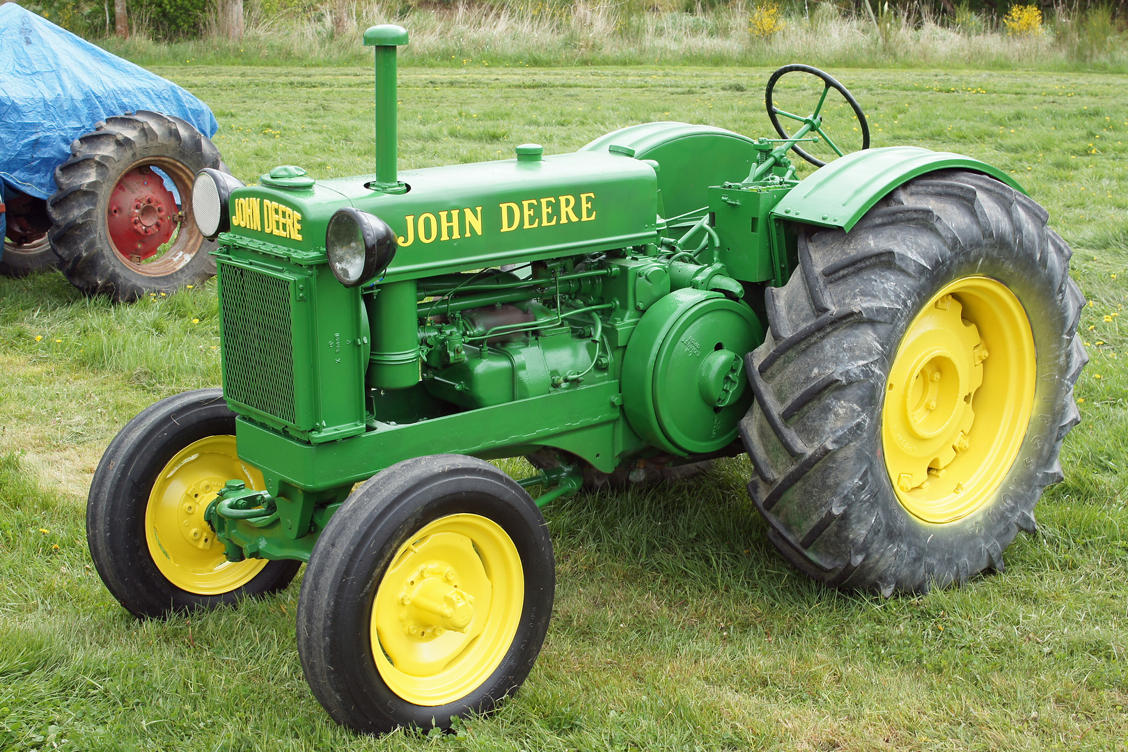 Vieux tracteur John Deere. / Flickr - Partage de photos!