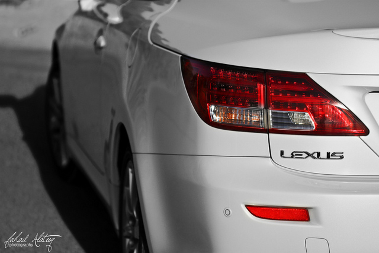 Lexus is 300 coupé 