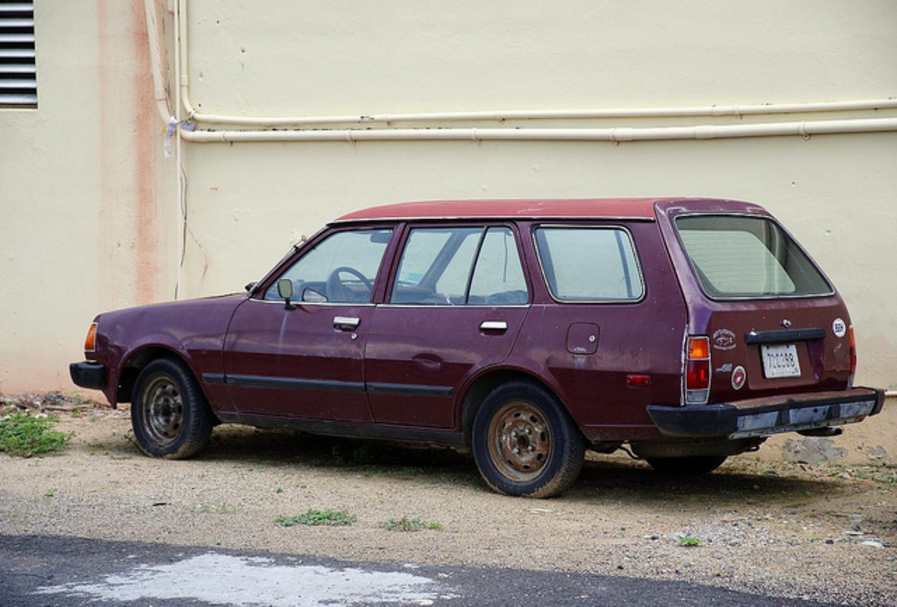 Mazda GLC Wagon / Flickr - Partage de photos!