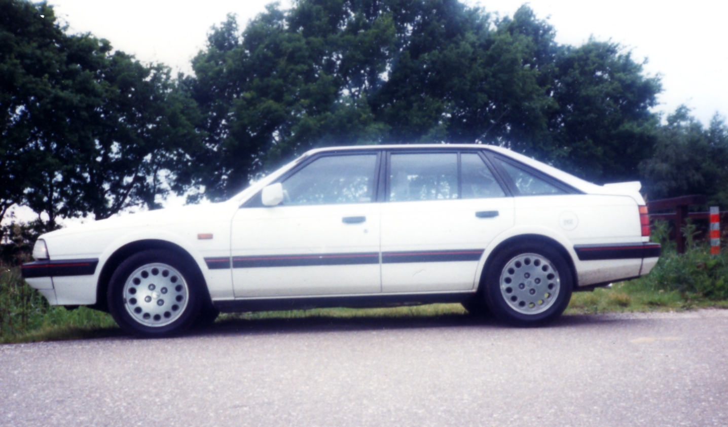 Mazda 626 HB GT (1987) / Flickr - Partage de photos!