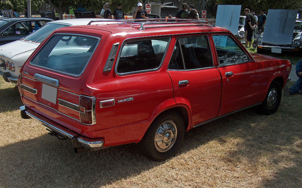 1972 Mazda RX-3 Wagon arrière 3q / Flickr - Partage de photos!