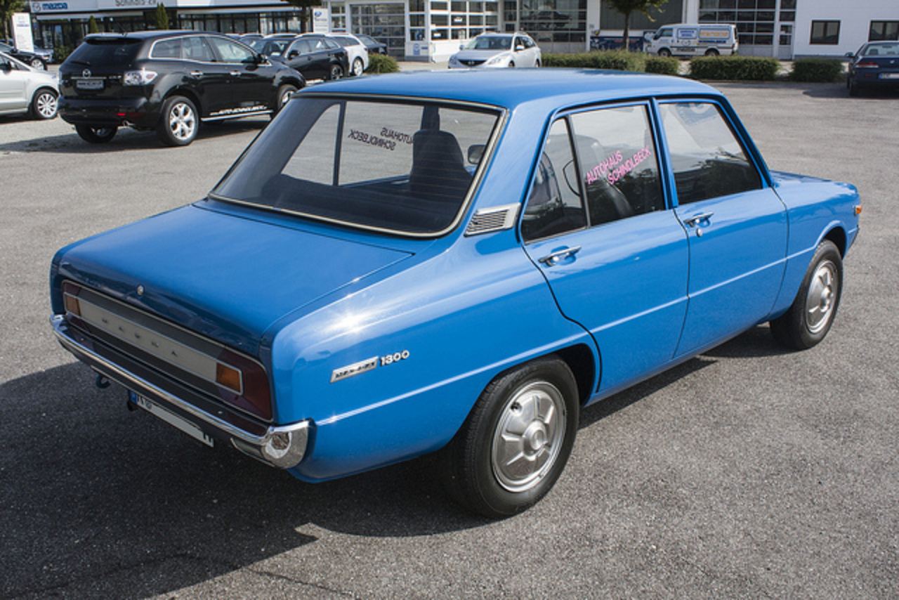 Mazda 1300 (1973-1977) / Flickr - Partage de photos!