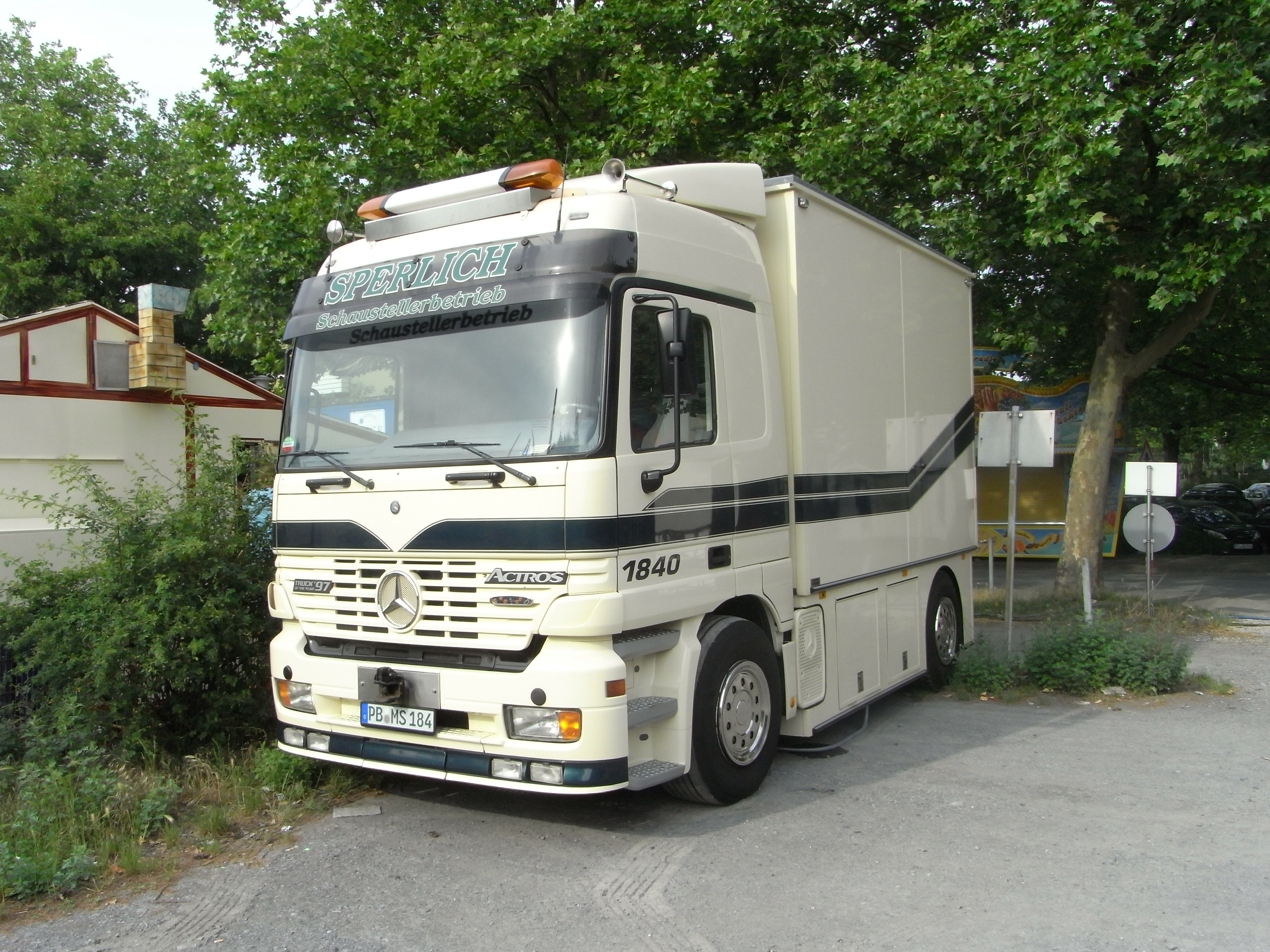 Мерседес актрос мп1. Mercedes-Benz Actros 1840. Mercedes Benz Actros mp1 1840. Actros 1840 mp1. Mercedes Benz 1840.