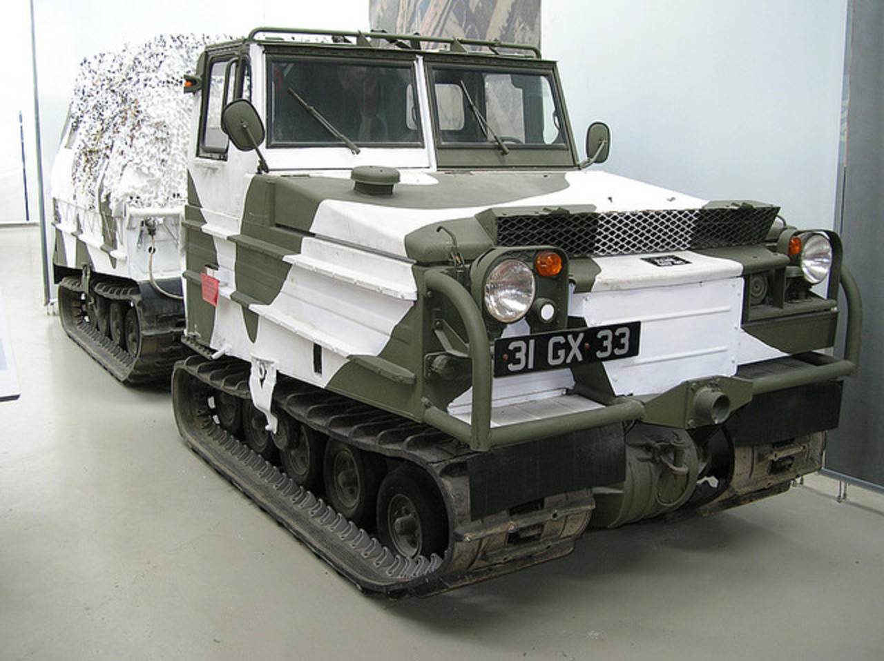 Flickr : Le pool des camions militaires et des véhicules utilitaires