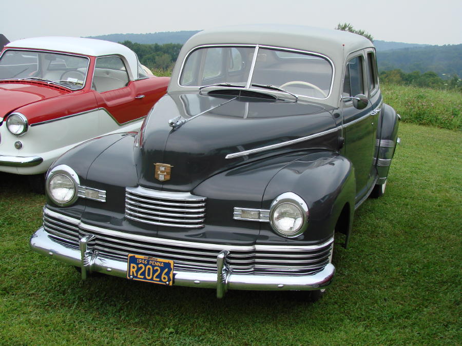 BERLINE 4 PORTES NASH 600 DE 1946, ORPHAN CAR SHOW, NAPLES, NY 2006...