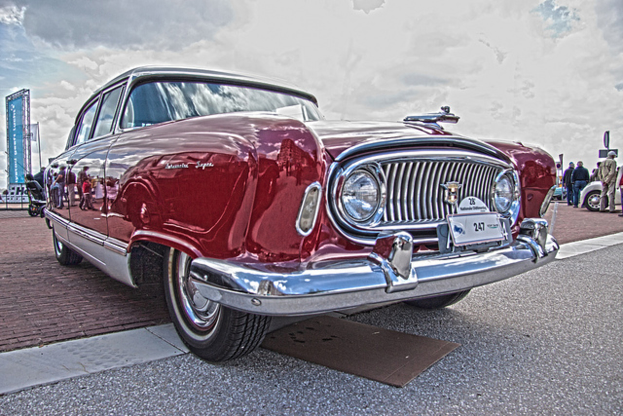 Flickr: Le Pool de voitures des années 1950 1960 1970