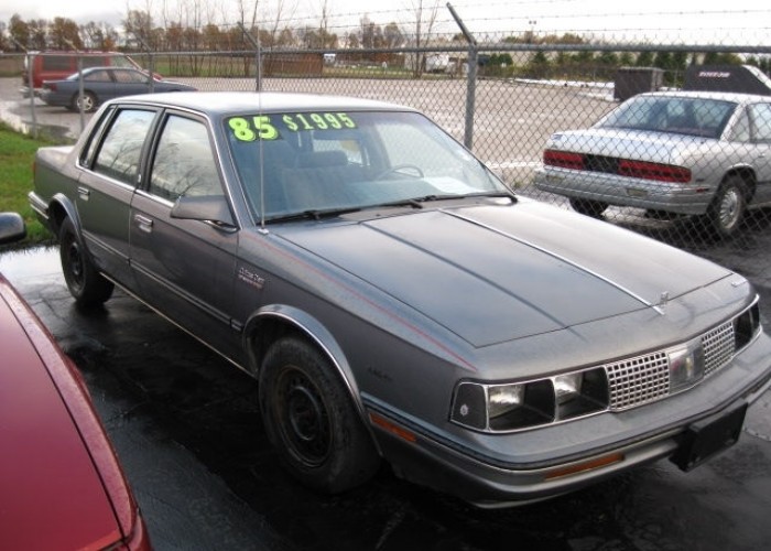 1985 Oldsmobile Cutlass Ciera LS à vendre à Shelby, Ohio...