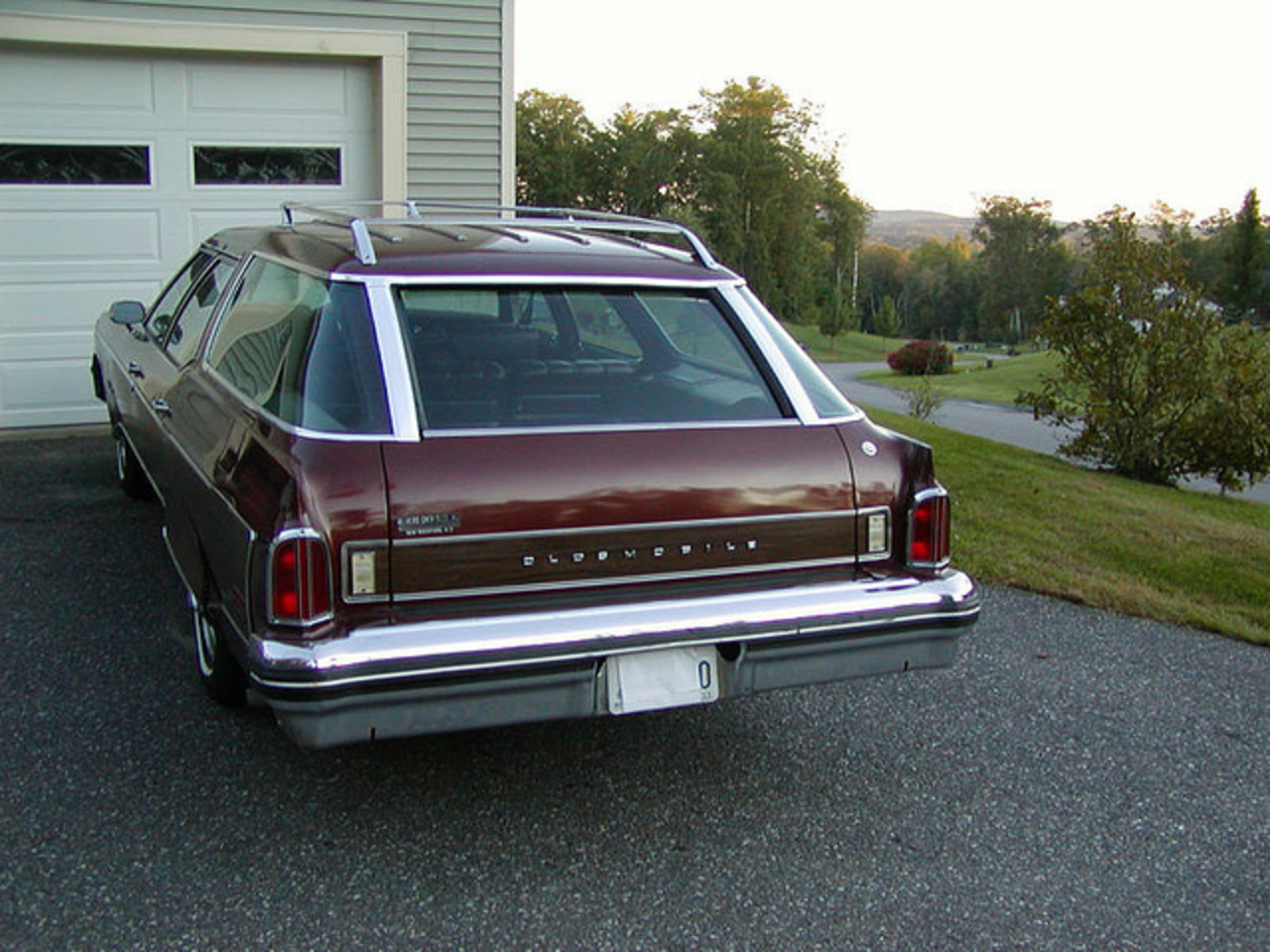 1976 Oldsmobile Custom Cruiser wagon / Flickr - Partage de photos!
