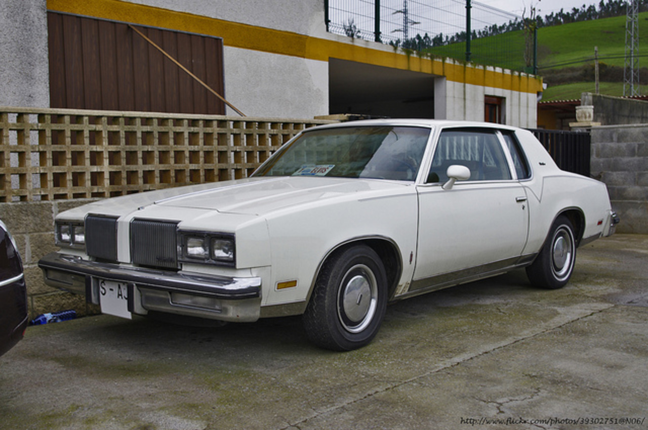 1980 Oldsmobile Cutlass Supreme coupÃ© / Flickr - Partage de photos!