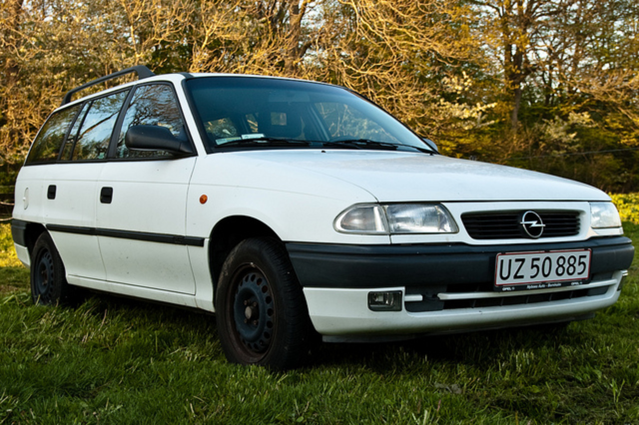 Astra 1.7 download. Opel Astra Caravan 1996. Opel Astra 1996. Opel Astra 1.6 1990. Opel Astra f 1996.