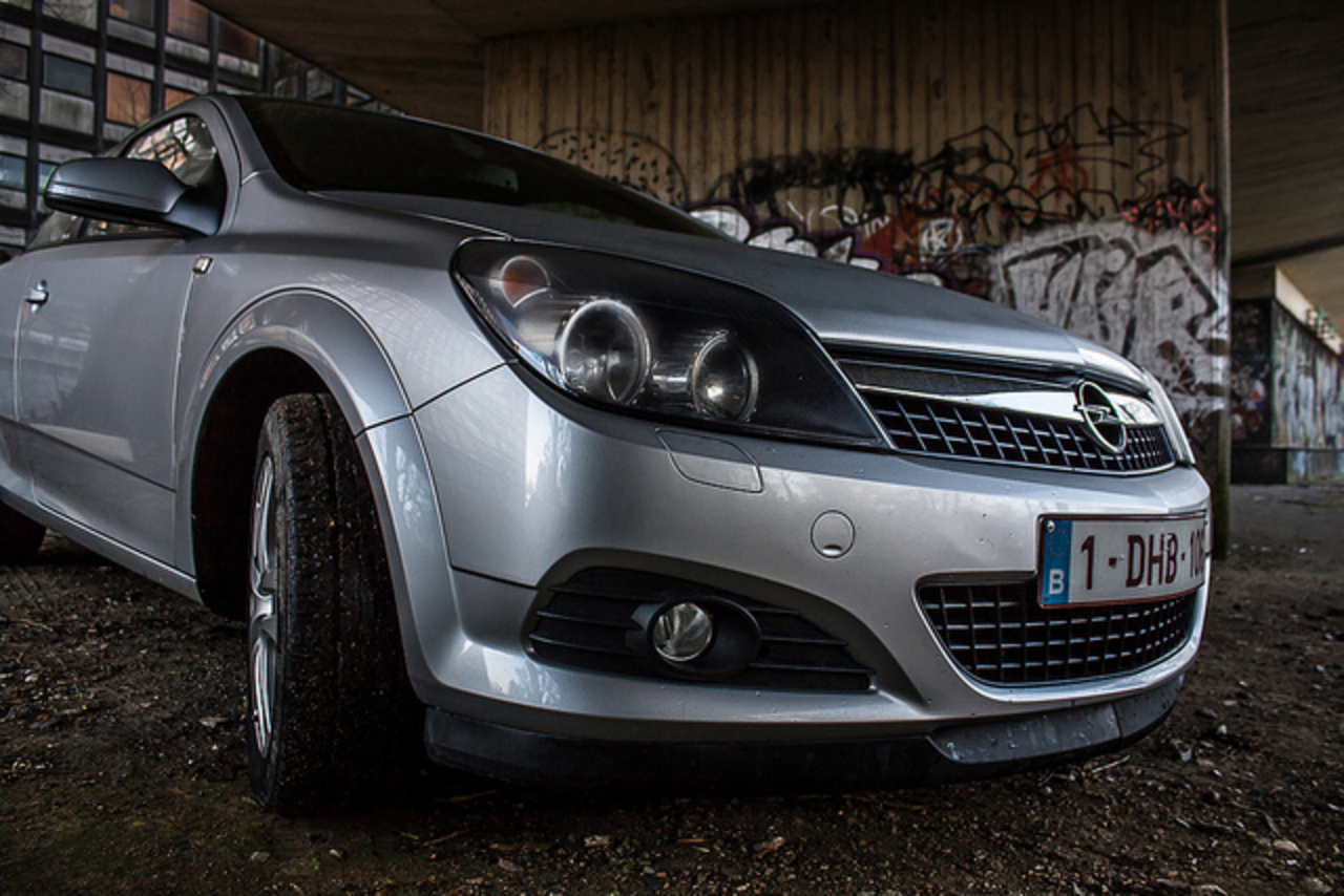 Flickr : Le Pool de voitures Opel