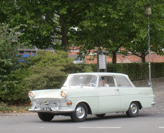 Opel Rekord (1960-1963) / Flickr - Partage de photos!