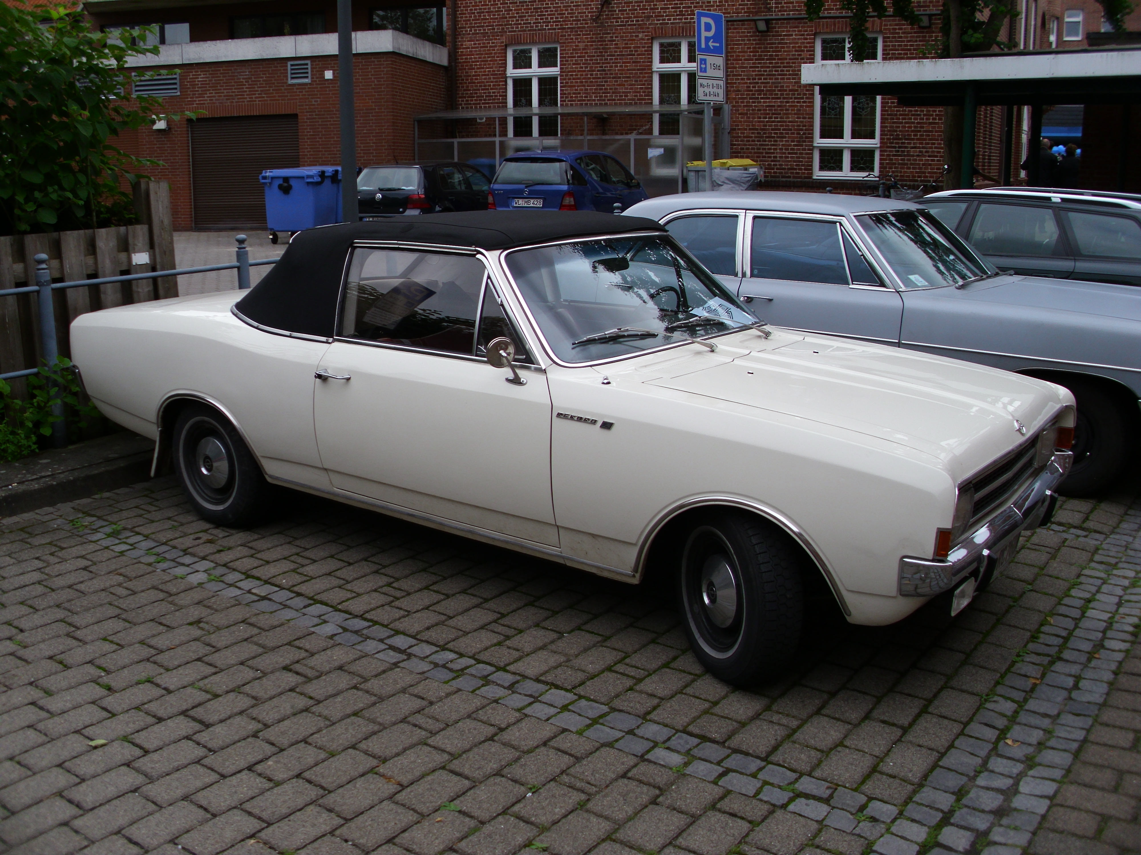 Opel Rekord C Cabriolet 1700 L (Deutsch) 1967 -3- | Flickr - Photo...