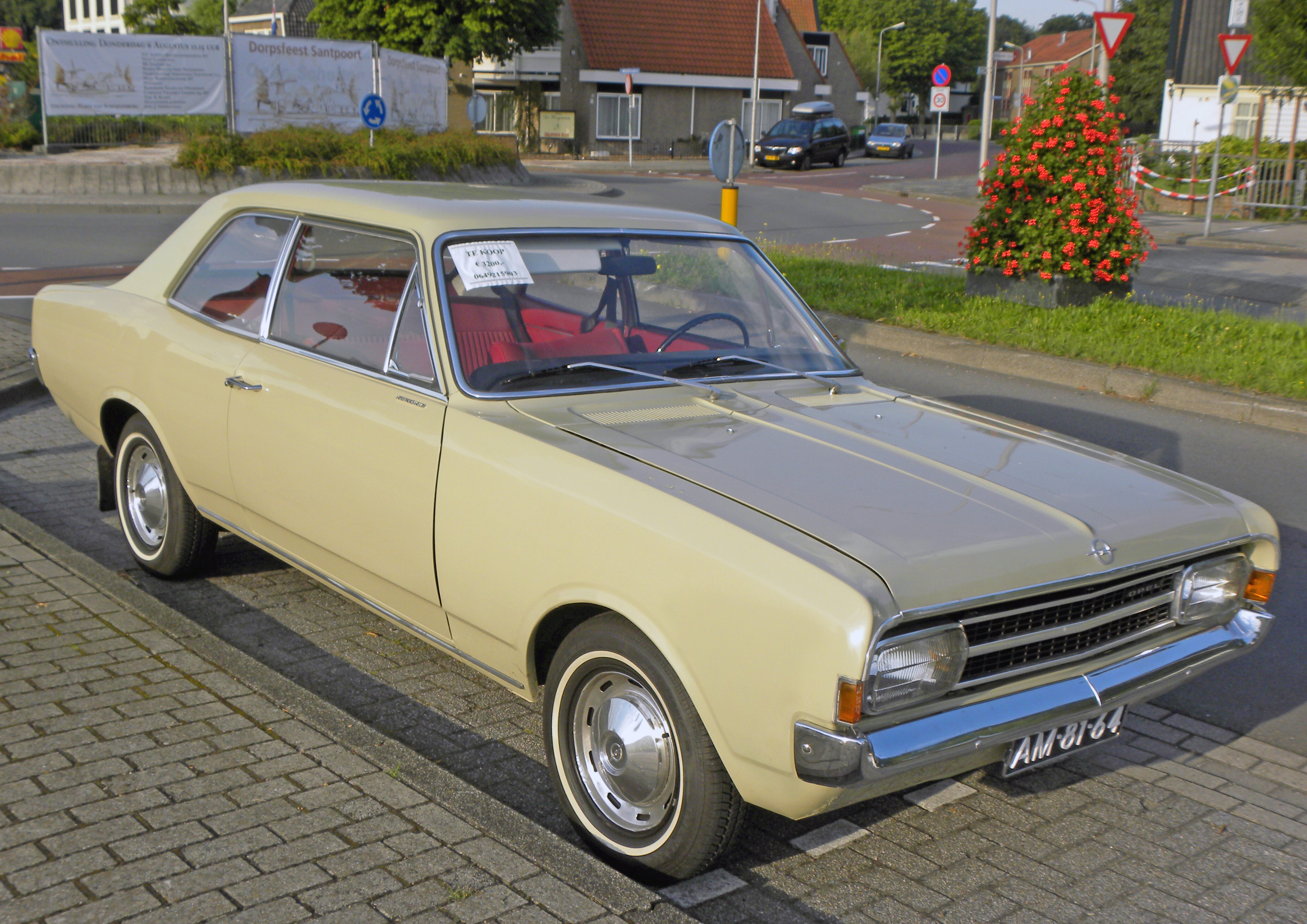 Opel Rekord 1900 Coupé 1971 / Flickr - Partage de photos!