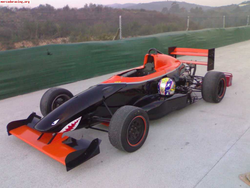 Voiture de Formule Renault 20. MotoBurg