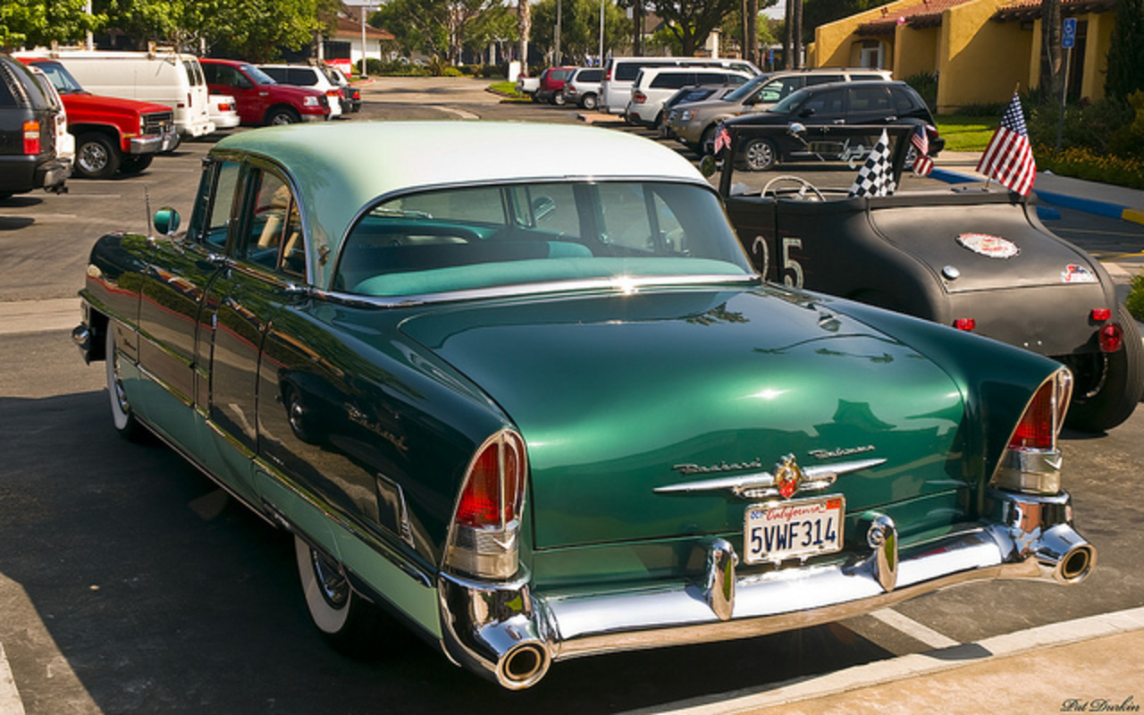 1955 Packard Patrician - Pierre de lune vert clair et Émeraude métallique...