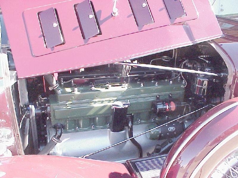 Packard Super Deluxe Eight 4dr Berline