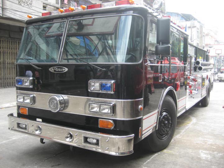 Camion de pompiers Pierce