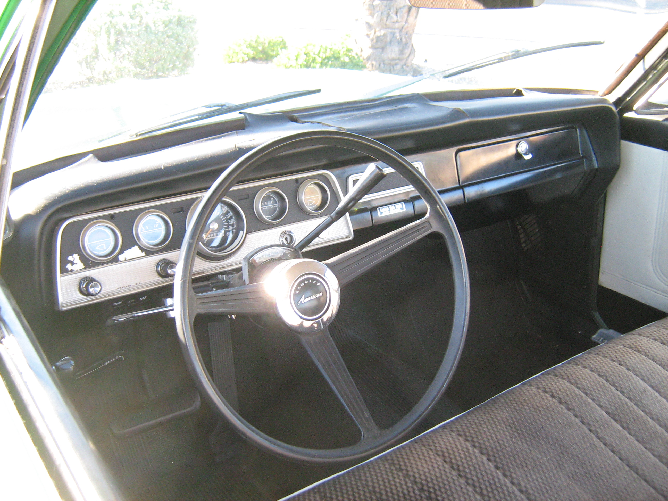 Dossier: 1967 Rambler American 2 portes 220 vert azi.jpg - Wikimédia...