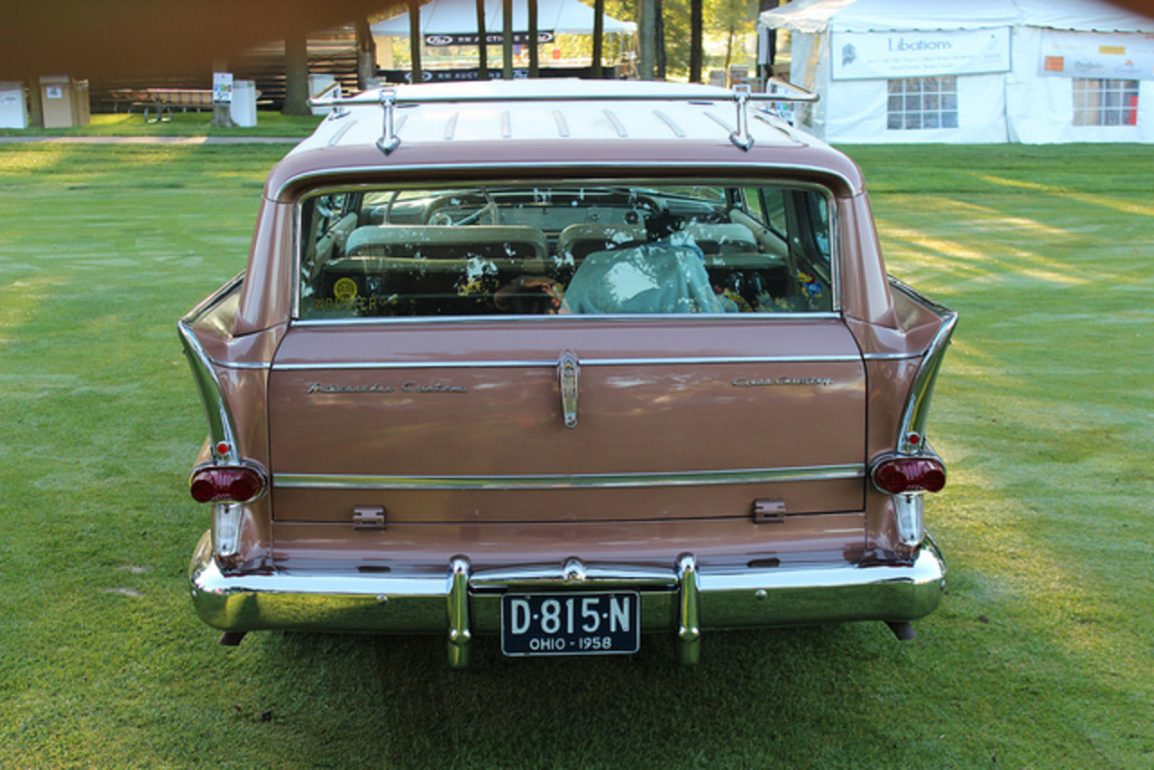 Wagon à toit rigide 4 portes Ambassador Custom Cross Country 1958 / Flickr...