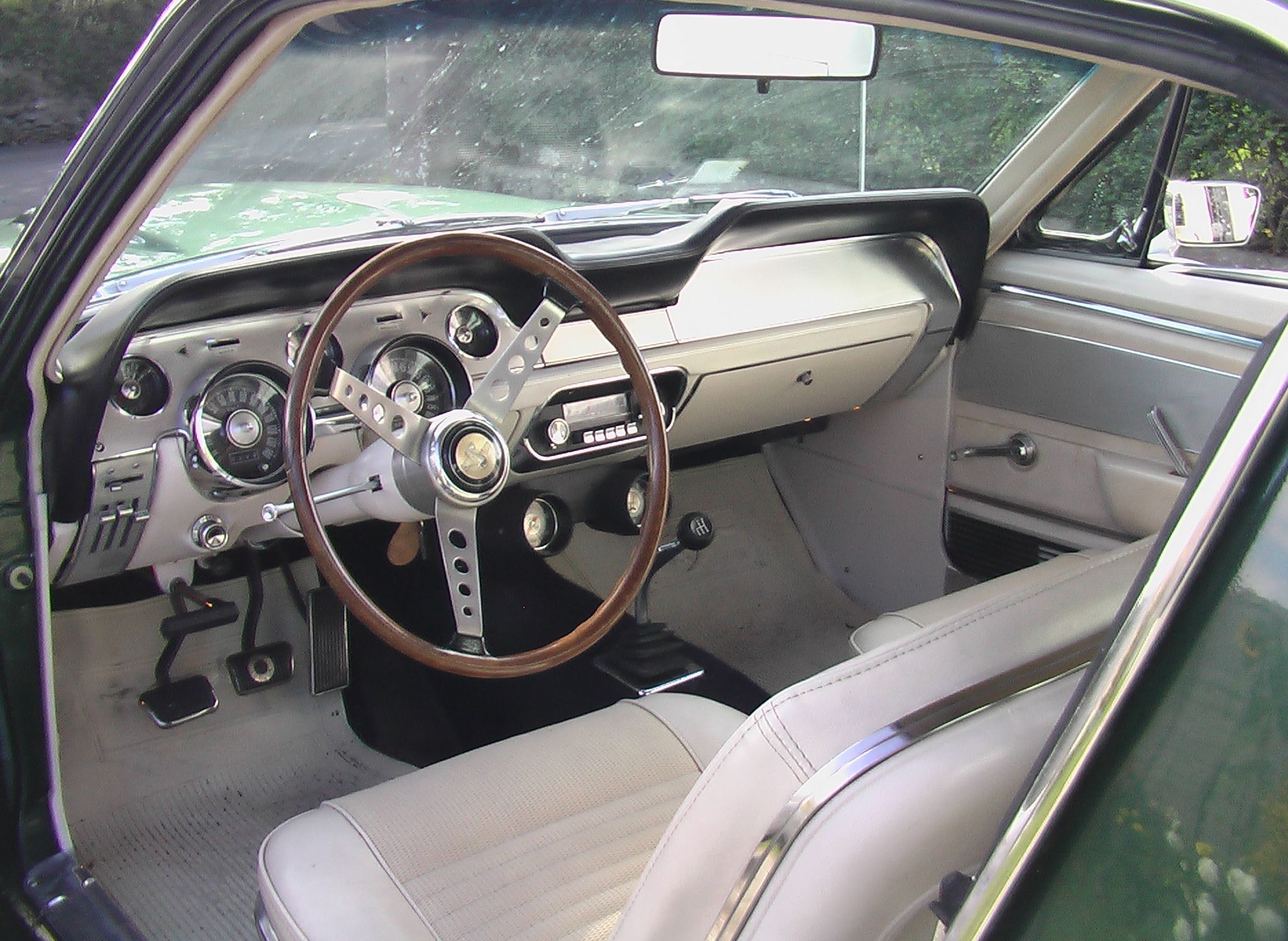 Intérieur et tableau de bord Shelby GT 500 1967 / Flickr - Partage de photos!
