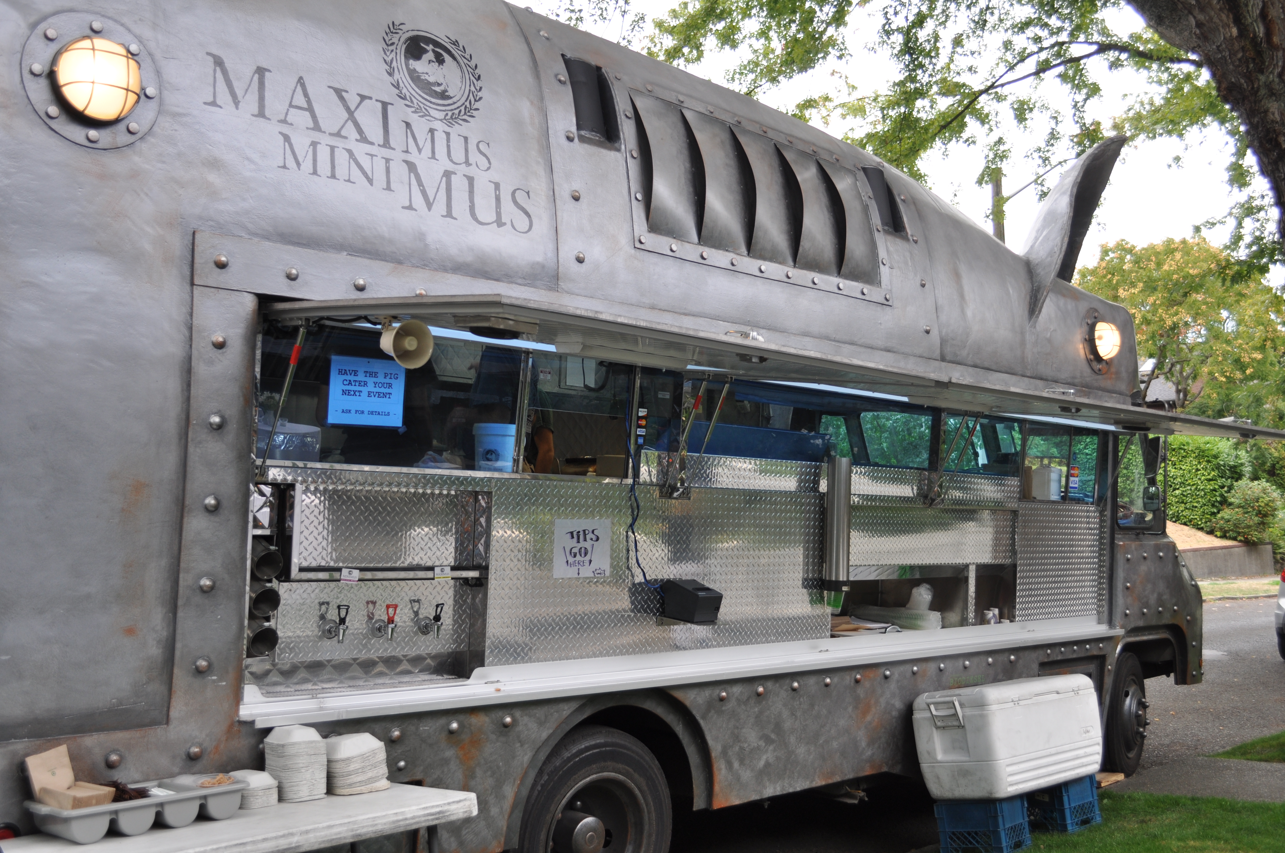 Unknown Catering Truck Photo Gallery: Photo #06 out of 6, Image ...