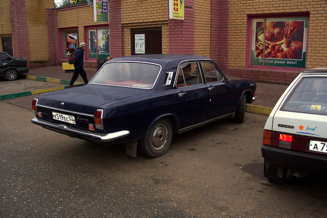 Ma Volga (1974 GAZ-24) / Flickr - Partage de photos!