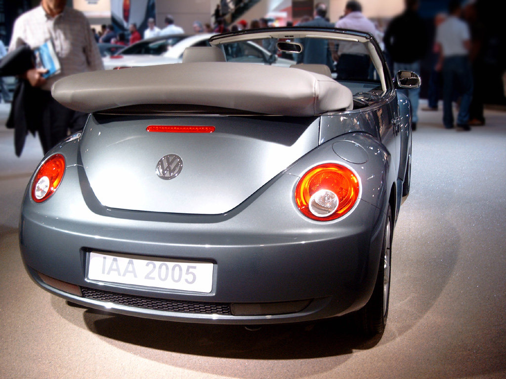 Dossier: Volkswagen New Beetle Cabriolet retour IAA 2005.jpg - Wikimédia...