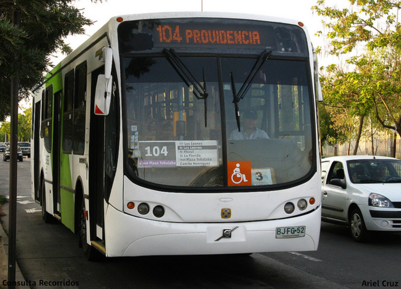 104 - Transantiago / Busscar Urbanuss Pluss / BJFG52 / Flickr...