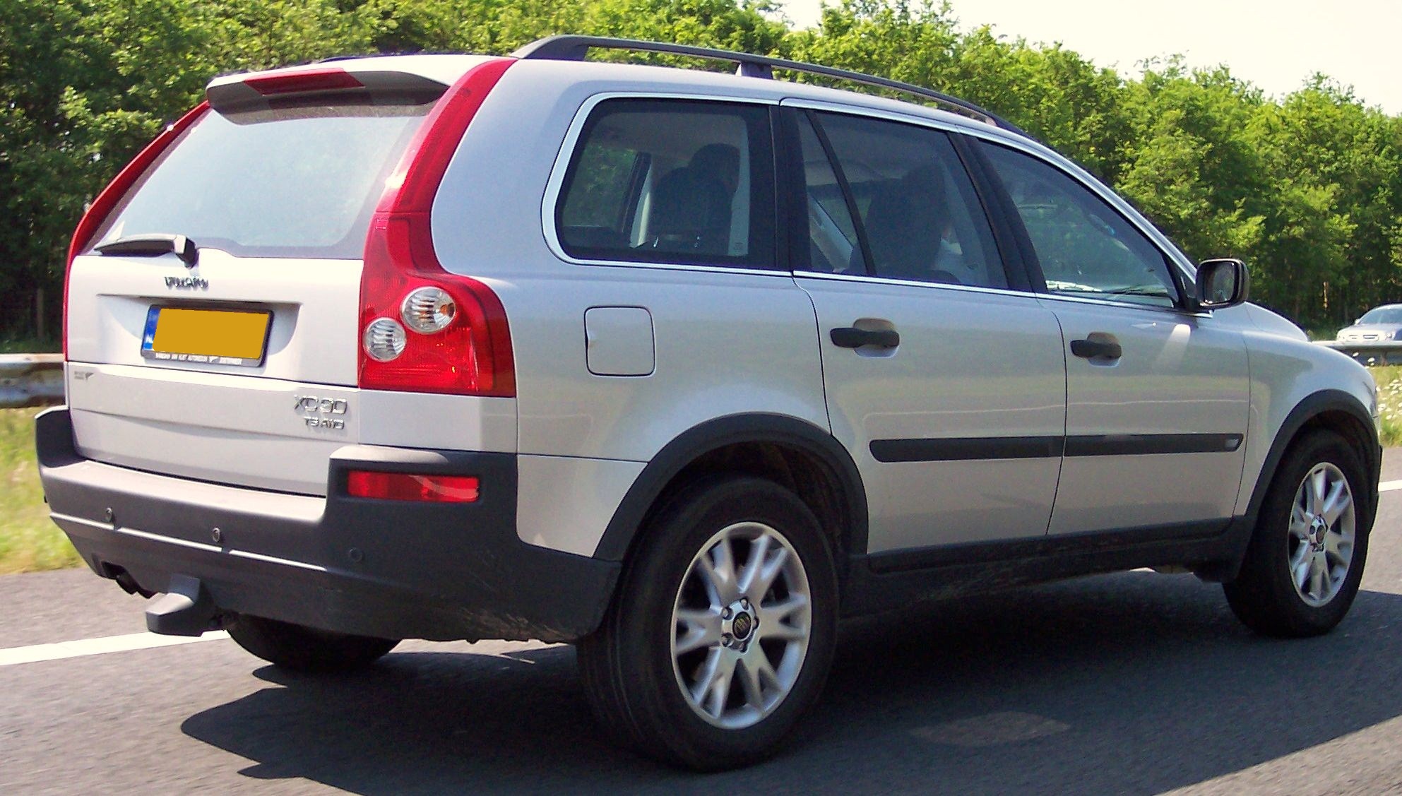 Dossier: Volvo XC 90 T6 à traction intégrale.jpg - Wikimedia Commons