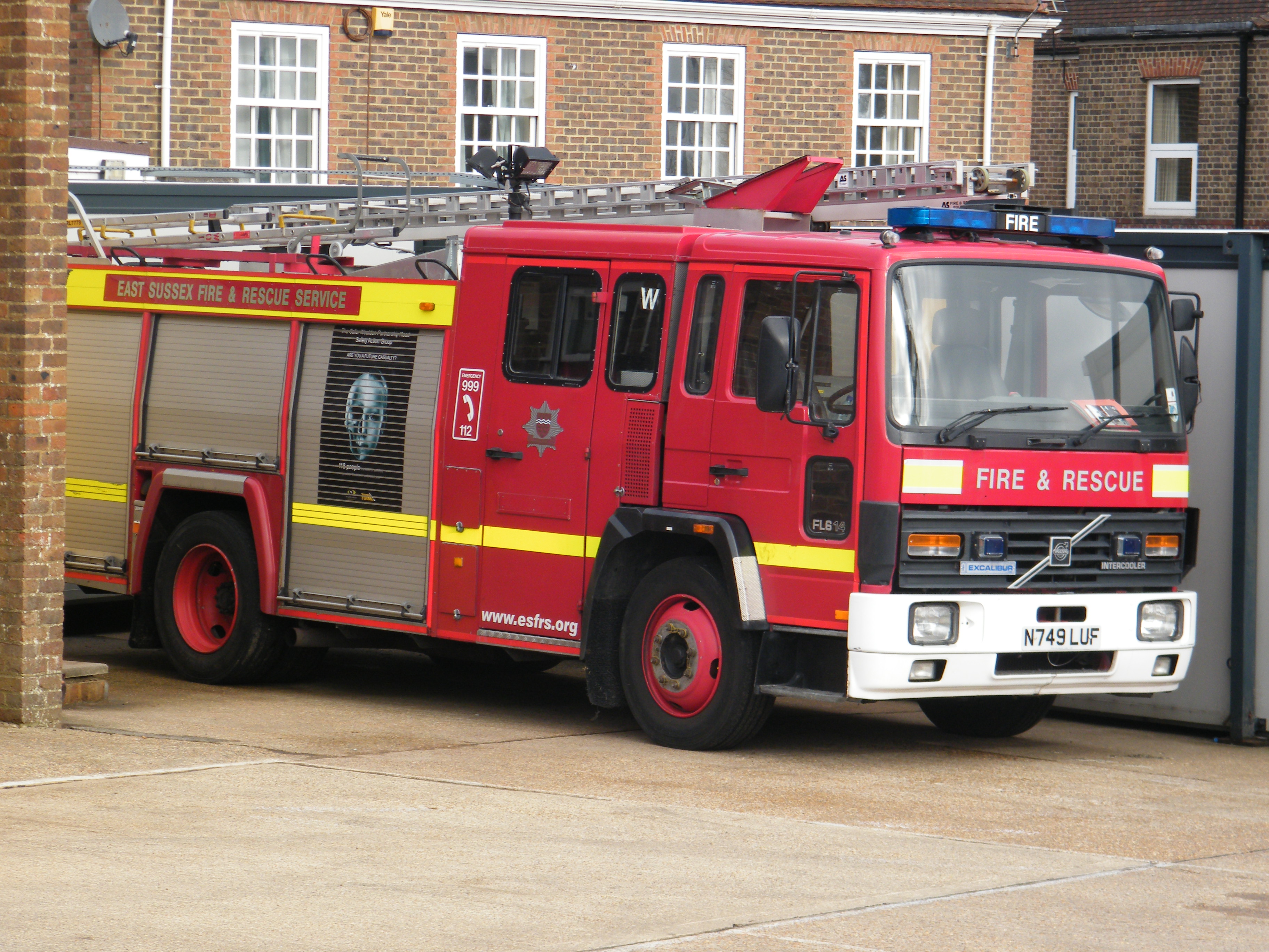 1995 Moteur d'incendie Volvo FL6 14 'Excalibur' - East Sussex Fire et...
