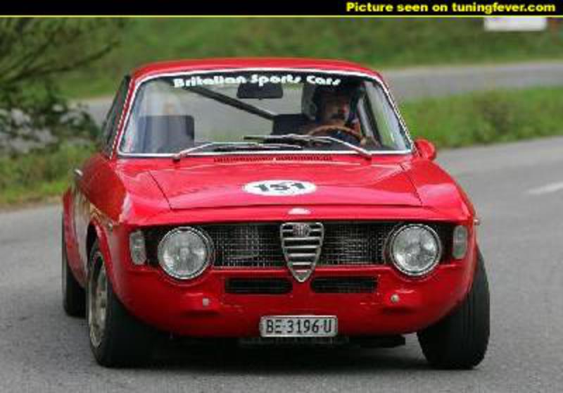 Alfa Romeo Giulia 1300 GTA - catalogue de voitures, spécifications, caractéristiques, photos, vidéos,
