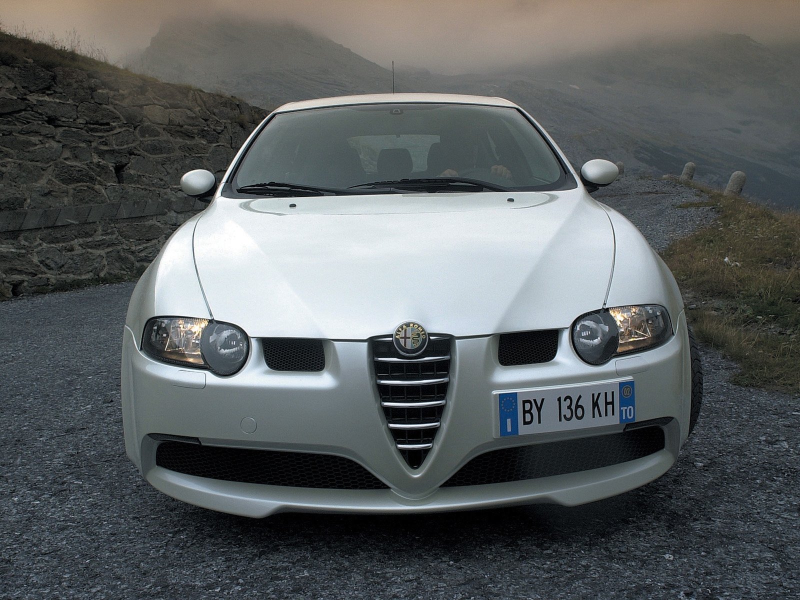 Alfa Romeo 147 GT. Voir Télécharger le fond d'écran. 1600x1200. Commentaire